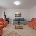 Amazing In With Wifi *