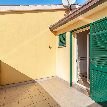 Feriehus Amazing In With Wifi Nedeščina